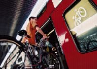 Fietsendief uit treintoilet gevist