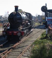 Stoomloc NS 3737 bestaat 100 jaar