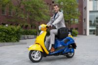 NS-scooter onthuld door Marijke Vos