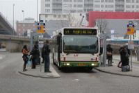 Ook regio Rotterdam snijdt fors in OV