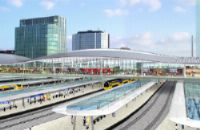 Eerste zonnecellen op perronkap Utrecht Centraal geplaatst