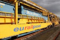 Langste werktrein van Europa vernieuwt spoor Bodegraven