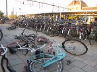 ProRail start proef tegen weesfietsen bij station Utrecht