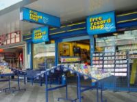Free Record Shop tekent contract met NS
