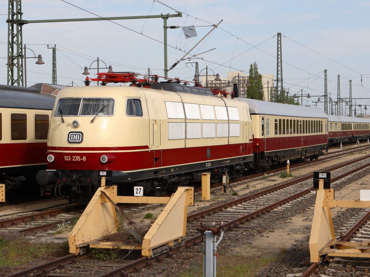 TEE Rheingold号 大型サボ Amsterdam - Basel TEE3HenryMühlpfordt-1200x900.jpg