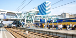 Geen treinen tussen Utrecht en Arnhem door bovenleidingbreuk