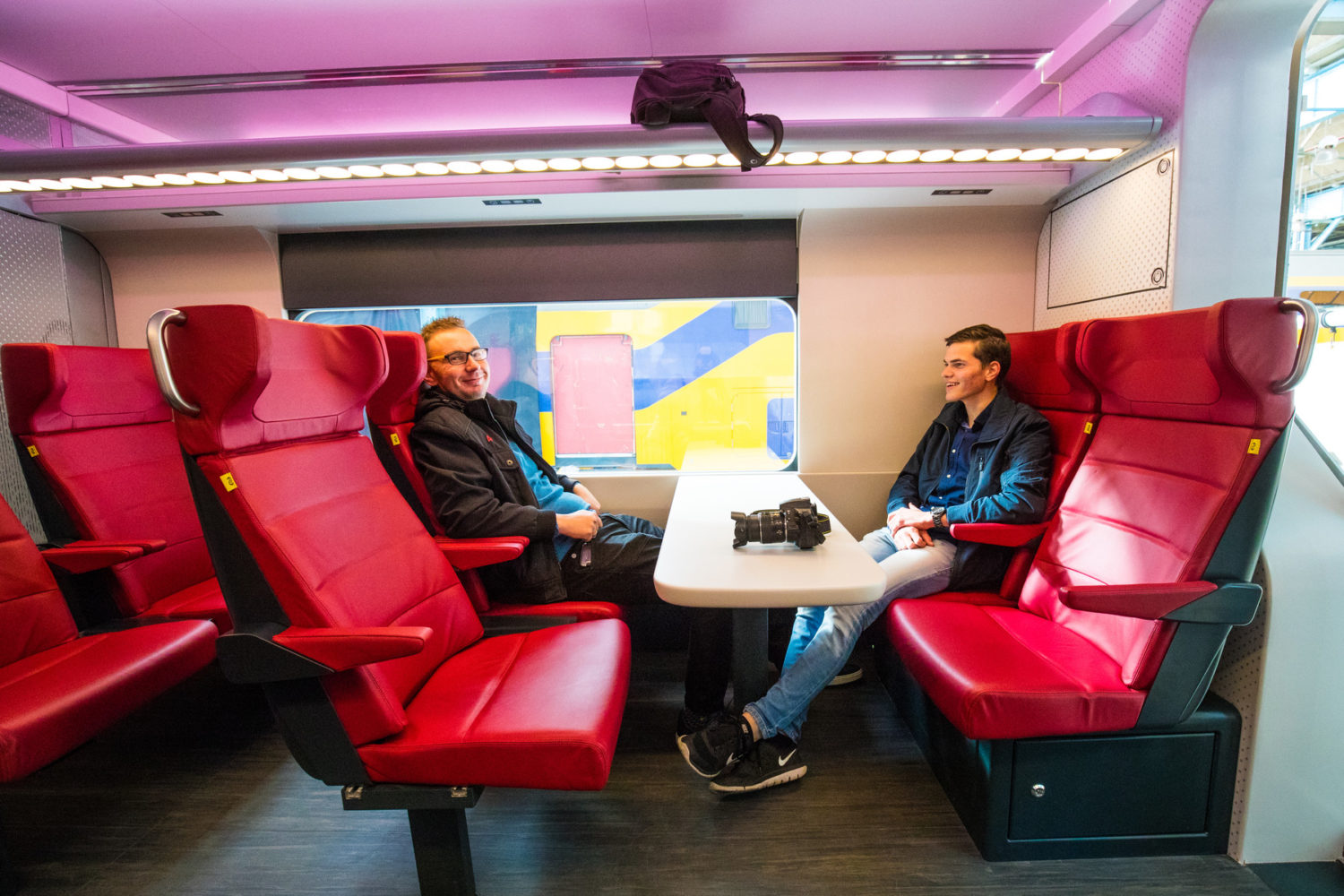 1e klas treinkaartje (dal dagretour) € 25