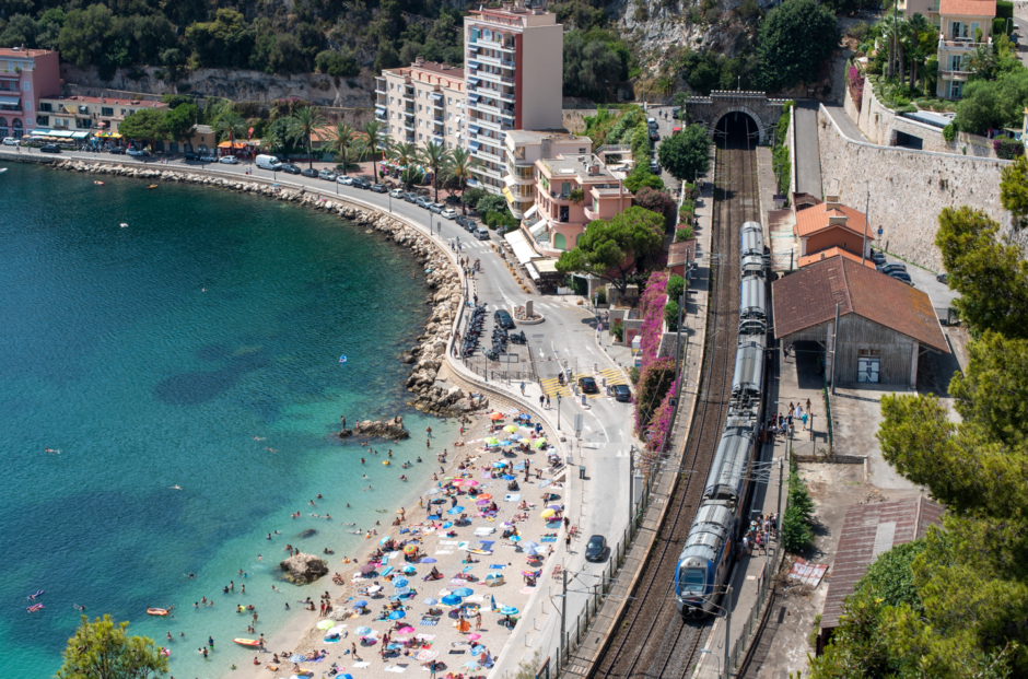 Met De Trein Naar Het Strand