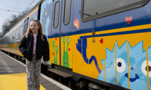 Voormalige ambtenarentrein is nu Lieve Monstertrein van Phileine