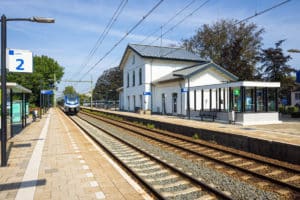 Monumentaal station Vught verhuist 13 meter oostwaarts