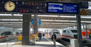 Europese Commissie wil alle Europese treinreizen verplicht in één ticket – sector kritisch