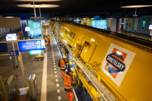 Spoor tussen Alkmaar en Hoorn week dicht voor spoorvernieuwing met de ‘Lady’