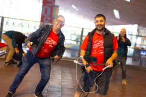 Winnend duo legt in 24 uur 1.824,9 kilometer per trein af
